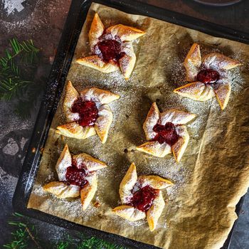 Image of COLLECTION-CHRISTMAS-DESSERTS