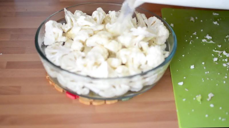 Image of the recipe cooking step-1-1 for Dhaba Style Dry Aloo Gobi - Potato and Cauliflower