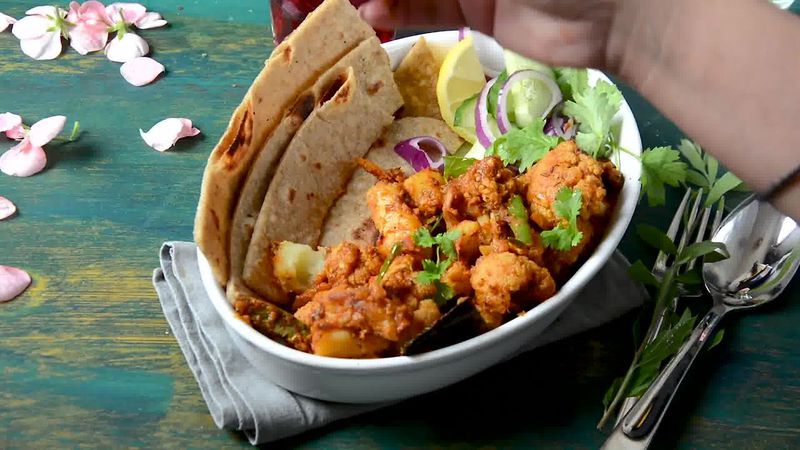 Image of the recipe cooking step-1-22 for Dhaba Style Dry Aloo Gobi - Potato and Cauliflower