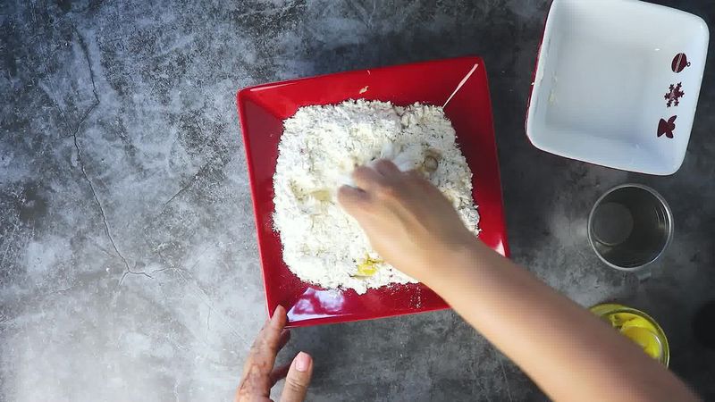 Image of the recipe cooking step-1-2 for Cheese Garlic Masala Mathri (Fried, Air Fryer, Baked Recipe)