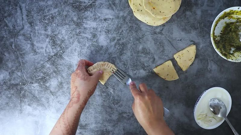 Image of the recipe cooking step-3-8 for Cheese Garlic Masala Mathri (Fried, Air Fryer, Baked Recipe)