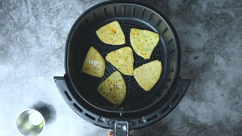 Image of the recipe cooking step-5-3 for Cheese Garlic Masala Mathri (Fried, Air Fryer, Baked Recipe)