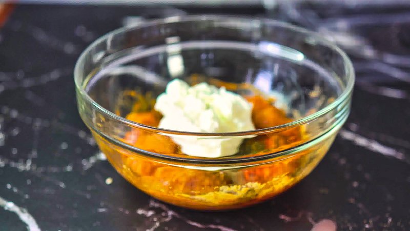 Image of the recipe cooking step-2-1 for Chicken Tikka