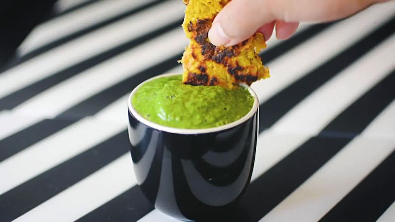 Image of the recipe cooking step-2-5 for Mint Coriander Chutney - 2 Ways