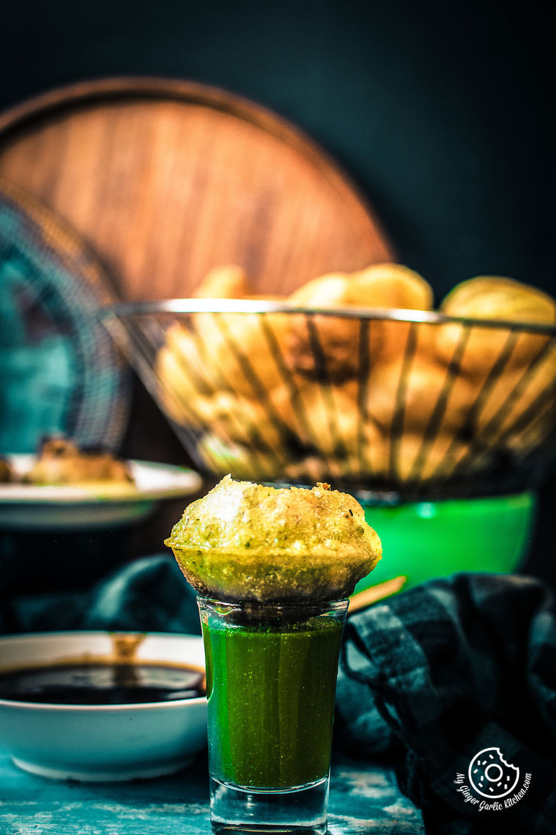 pani puri served in a plate