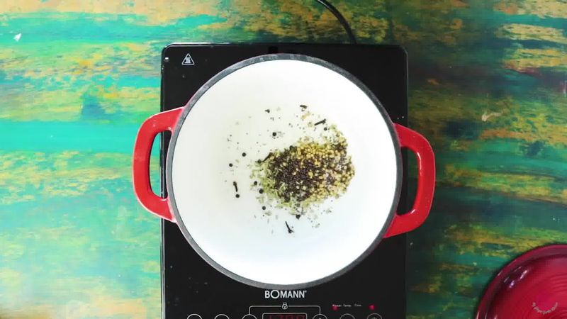 Image of the recipe cooking step-1-1 for Peach Chutney