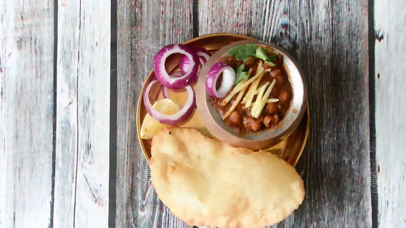 Image of the recipe cooking step-3-1 for Chole Bhature - Chana Bhatura