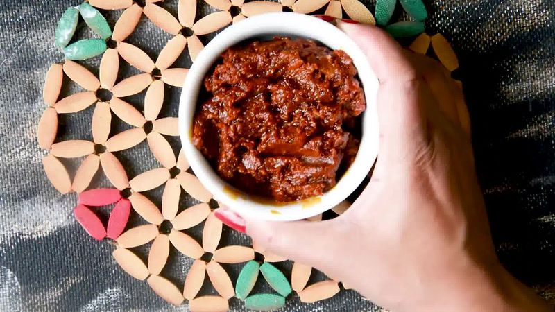 Image of the recipe cooking step-1-7 for Rajasthani Lehsun Ki Chutney - Garlic Chutney (2 Ways)