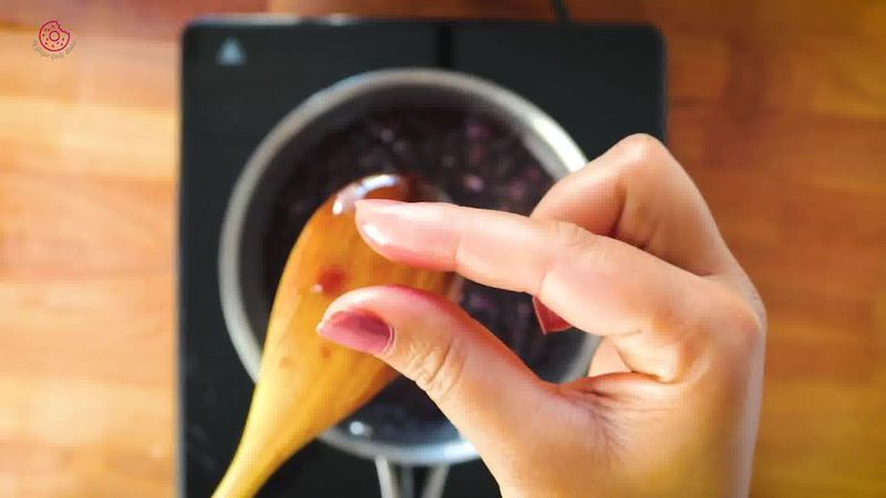 Image of the recipe cooking step-1-9 for How to make Rose Syrup